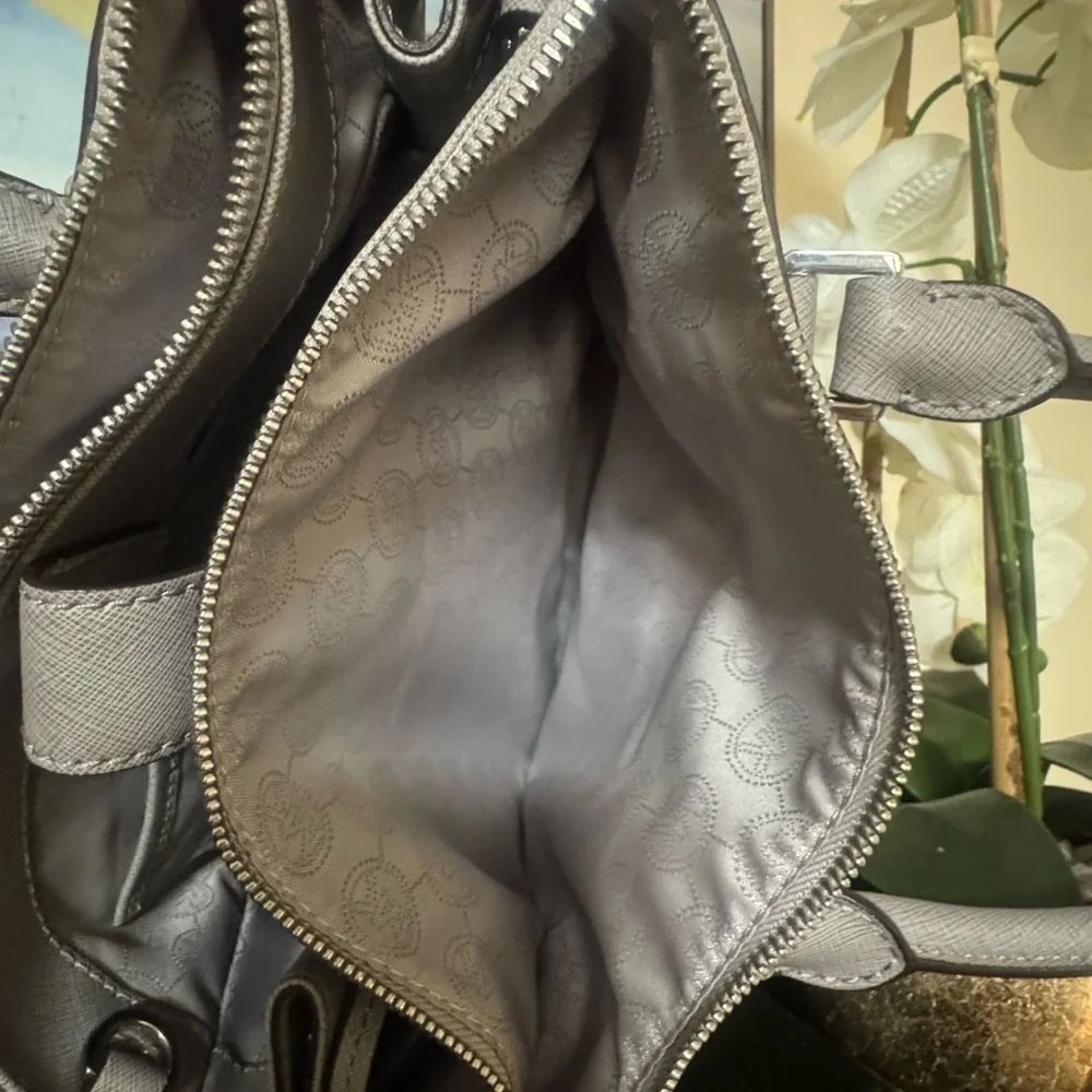 Michael Kors Elegant Gray Satchel Set - Picture 11 of 11